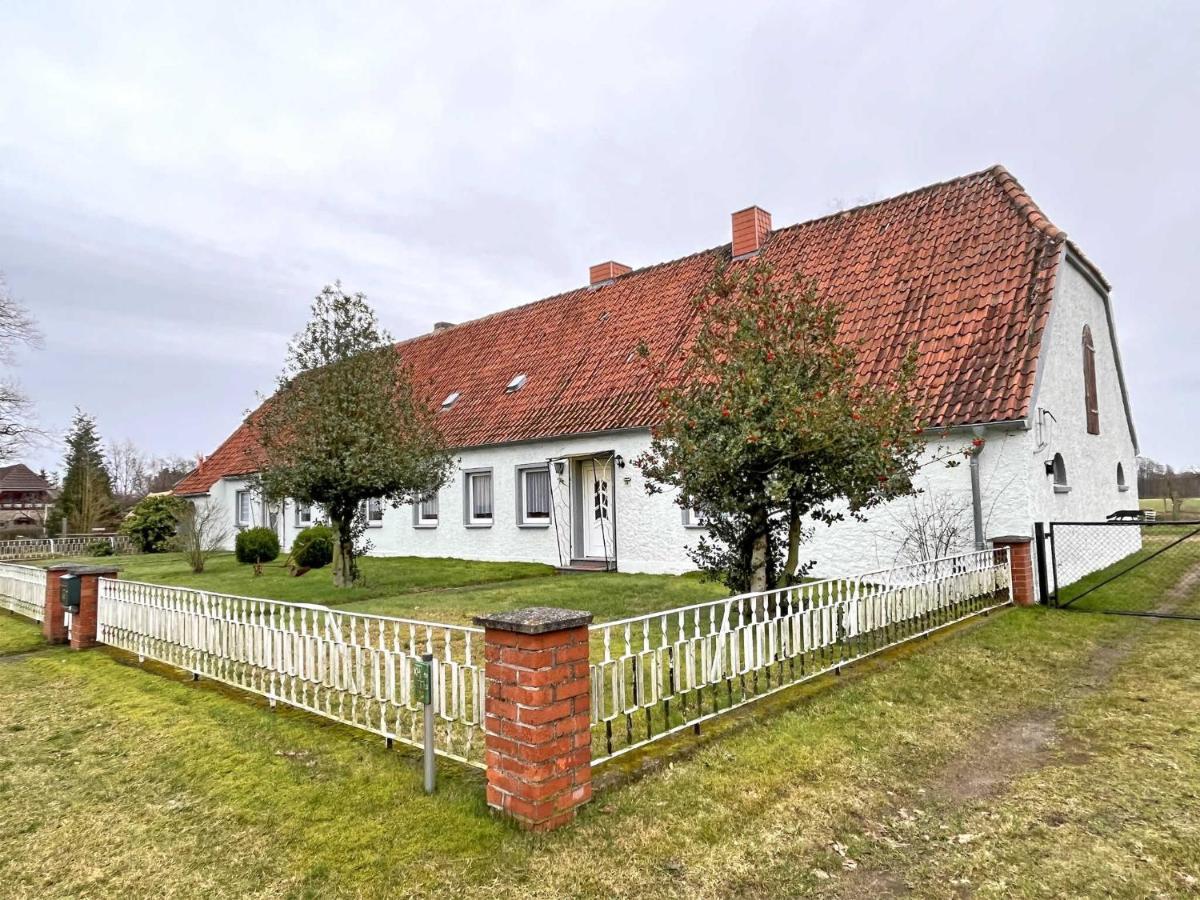 Ferienwohnungen Wredenhagen See 10860 Екстериор снимка